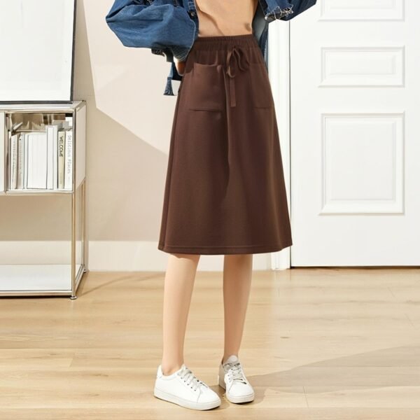 Plus Size Elastic Waist Loose Slimming Skirt – Cozy Autumn & Winter Essential