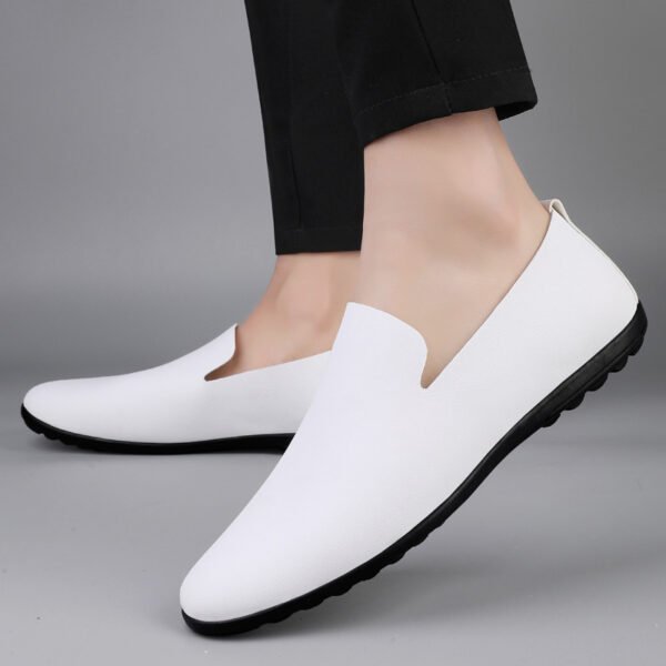 Men's Casual Soft Gommino Leather Shoes – Fashionable Low-Top Comfort