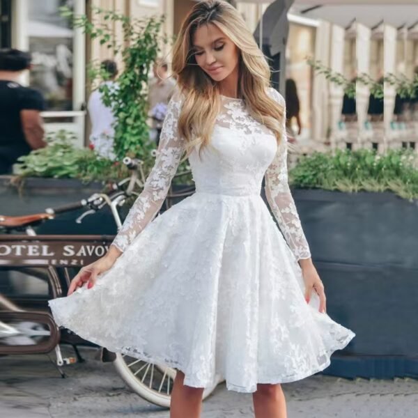 Vintage Lace Wedding Dress – Elegant Long Sleeve Bridal Gown