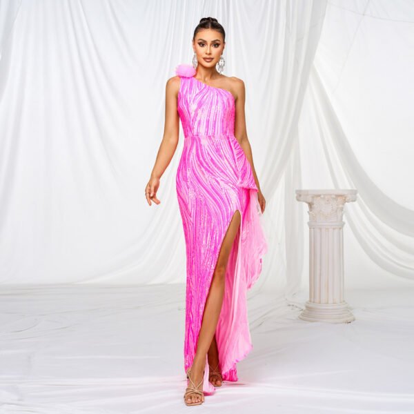 Rose Red One-Shoulder Sequin Evening Dress – Elegant High-Waist Slit Gown