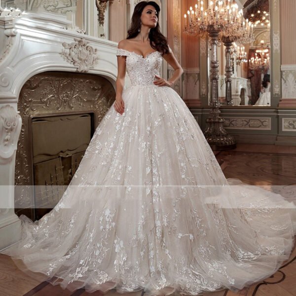 Off-Shoulder French-Style Bride Trailing Mori Style Simple Small Wedding Dress – Elegant & Timeless