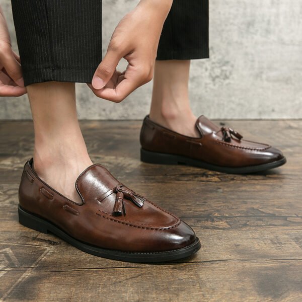 Tassel Slip-On Shoes for Young Men – Stylish Low-Top Casual Loafers
