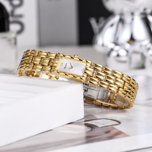 Simple Fashion Square Steel Watch – Elegant & Sleek Design