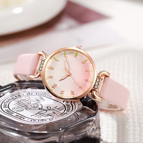 Temperament Literary Trends Retro Quartz Watch – Elegant & Classic