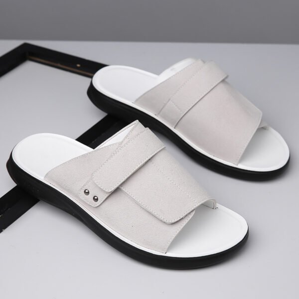 Lightweight Summer Men’s Slippers – Stylish & All-Match Design