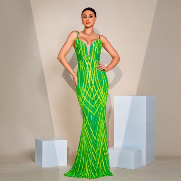 V-Neck Sequin Fishtail Gown – Elegant Sleeveless Evening Dress